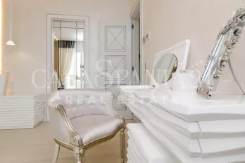 listing-small