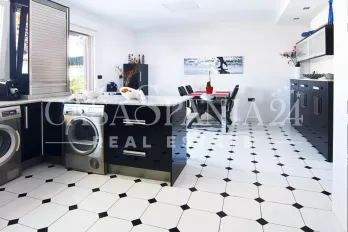 listing-small